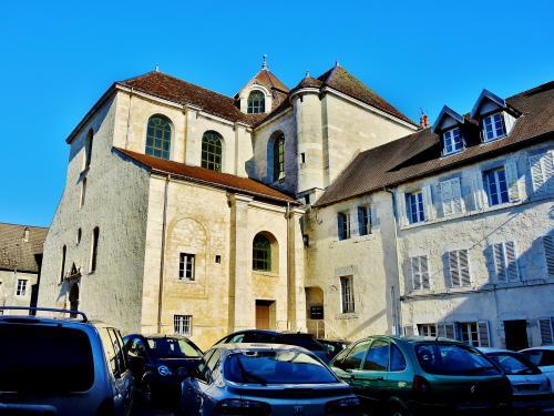 Baume-les-Dames - Bâtiments de l'ancienne abbaye (© Jean Espirat)