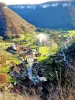 Baume-les-Messieurs, vue de Granges-sur-Baume (© Jean Espirat)