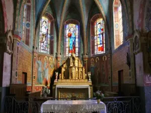 Interior Saint-Hilaire church