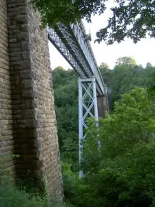 Viaducto Neutral (paso de la línea férrea, línea Clermont-Ferrand a Montluçon)