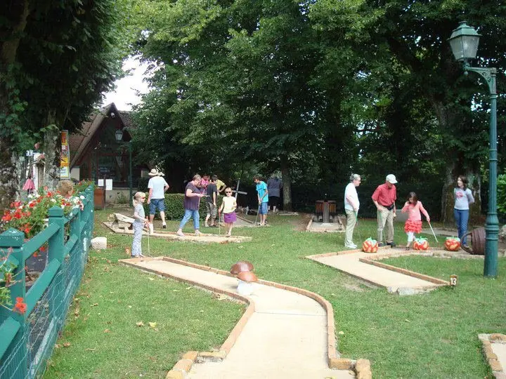 Golfe Miniature du Pays bellêmois - Lugar de lazer em Bellême