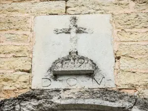 Date above the church portal (© JE)