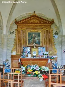 Interior of the chapel -Anne (© JE)