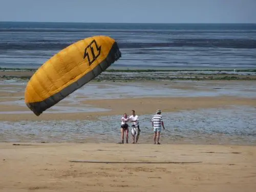 Bernières-sur-Mer - Sport - Kite Surfen