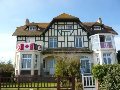 Bernières-sur-Mer - Monuments - Maison des Canadiens