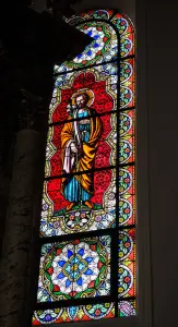 Stained-glass window of Saint -Joseph (© JE)