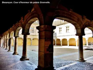 Courtyard of the Palais Granvelle (© Jean Espirat)
