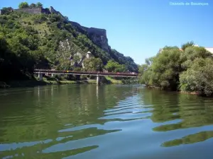 La citadelle vue du bateau-promenade (© Jean Espirat)