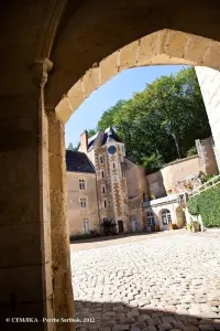 Courtanvaux Castle