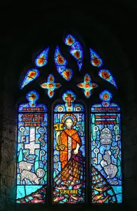 圣赫利尔教堂的彩色玻璃