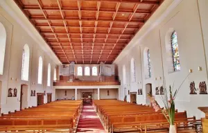 L'interno della chiesa