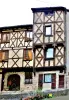 Facades with wood sides (© J.E)