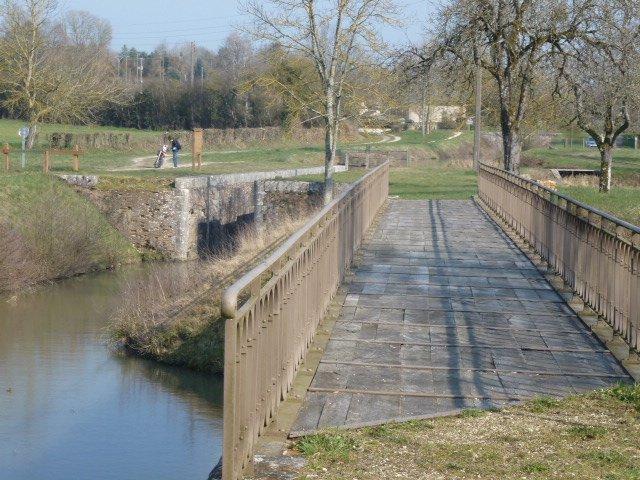 Blancafort - Passerelle de Launay (type Eiffel)