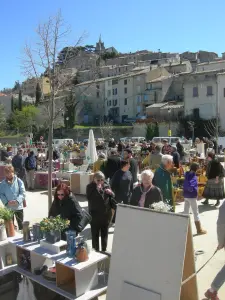 Bonnieux Mercado del alfarero, fin de semana de Pascua