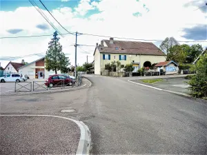 Grande rue de Bouhans-lès-Montbozon (© JE)