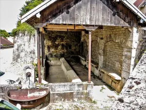 Fontaine-lavoir, Church Street (© J.E)