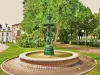 Fountain, place des Bains (© JE)