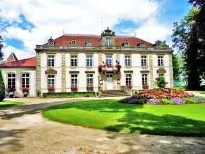 L'hôtel de ville (© J.E)