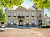 Boussac Stadhuis (© J.E)