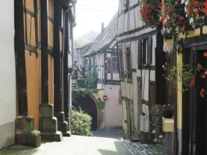 Blick auf die Rue des Seigneurs von der Rue du Tonnelier