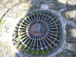 Detalle de una puerta antigua