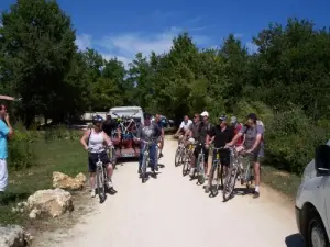 Abfahrt von Saint-Julien nach einer Mountainbiketour