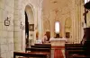 Valeuil - Interior da igreja Saint-Pantaléon