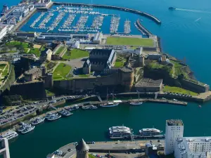 Luchtfoto van het kasteel van Brest