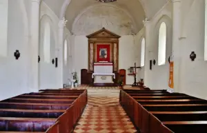 L'interno della chiesa