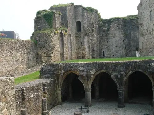 Bricquebec-en-Cotentin - La crypte