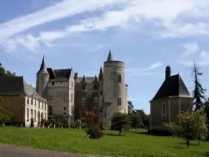 Coutures - Château de Montsabert
