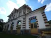 The Tourist Office, shooting behind the building