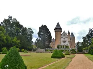 Castle Park Busset