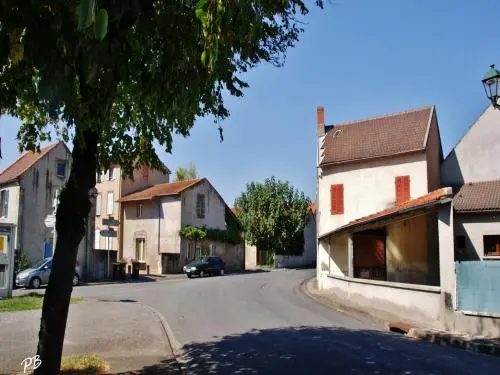 Bussières-et-Pruns - Führer für Tourismus, Urlaub & Wochenende im Puy-de-Dôme