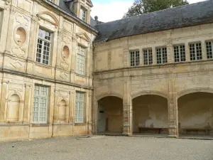 Château de Bussy-Rabutin (© Frantz)