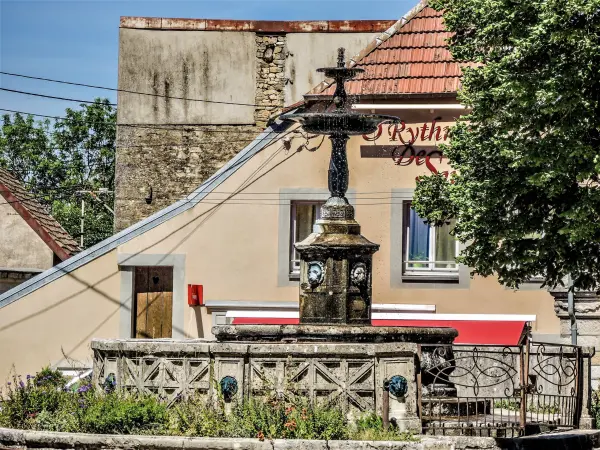 Byans-sur-Doubs - 旅游、度假及周末游指南杜省