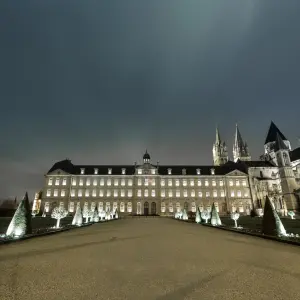 Centre-ville de Caen (© Simon Davodet)