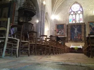 All'interno della chiesa di San Bartolomeo Cahors