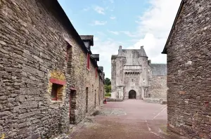 Castle of Trécesson