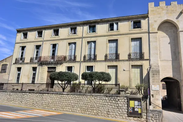 Castle of the Archevêques de Narbonne - Monument in Capestang