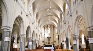 Dentro de la iglesia de Saint-Nicolas