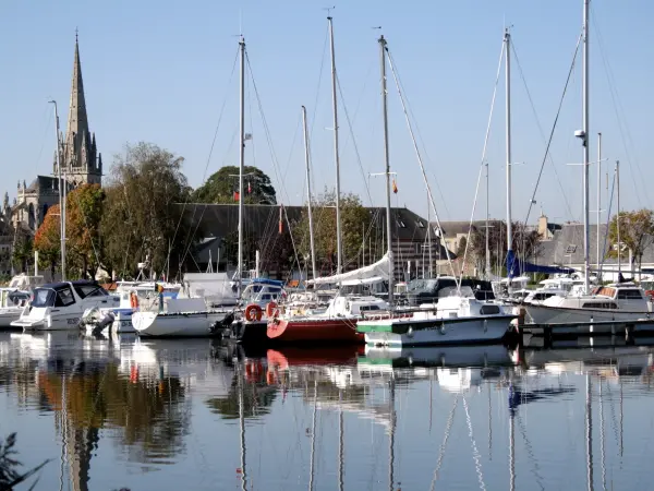 Carentan-les-Marais - Guide tourisme, vacances & week-end dans la Manche