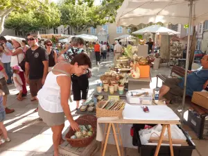 Marché potier de Cassis