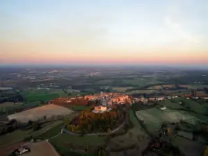 Vista aérea de Castelnau-de-Montmiral (© Medina)