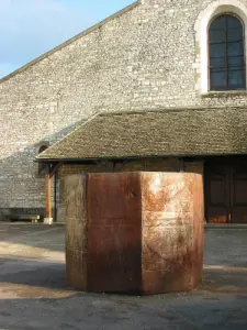 Oeuvre contemporaine : Octagon for St Eloi de Richard Serra