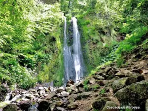 Chaudefour Tal, Wasserfall Perugia (© Jean Espirat)