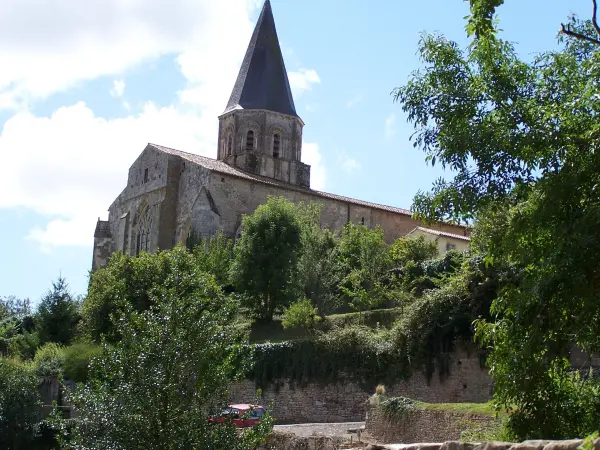 Champdeniers - Guía turismo, vacaciones y fines de semana en Deux-Sèvres