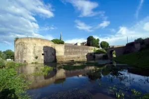 Mézières Fortificazioni