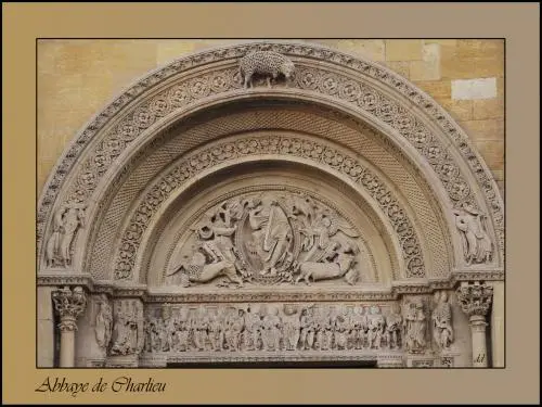Abadia de Charlieu - Monumento em Charlieu