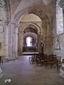 Binnen in de kerk Saint-Jean-Baptiste